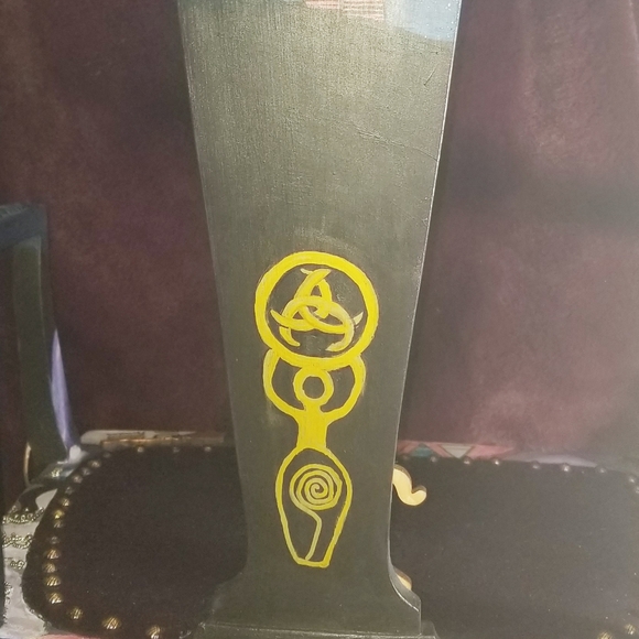 **Custom Rocker** - Picture 8 of 16